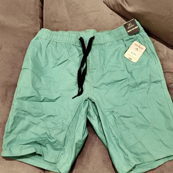 Men shorts - Picture 1 of 3